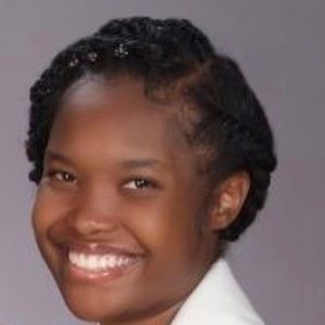 Meet your Posher, Abigail